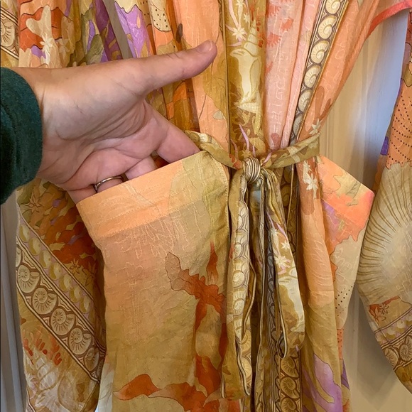 ❌SOLD❌ Spell & the Gypsy Madison Robe - Picture 7 of 8